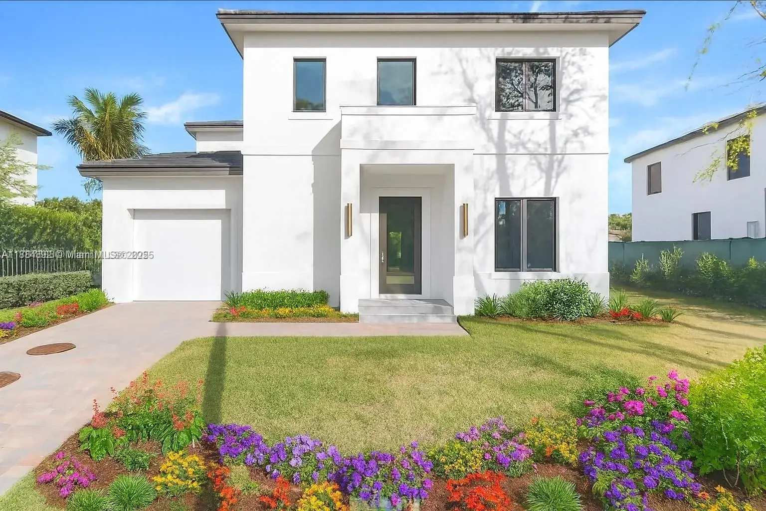 4 bedroom 3 bath Residential for sale at 2523 Red Road, Coral Gables FL 33134