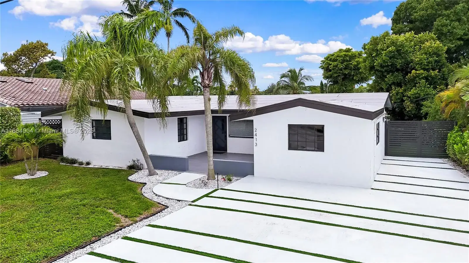 5 bedroom 3 bath Residential for sale at 2413 Gulfstream Ln, Fort Lauderdale FL 33312
