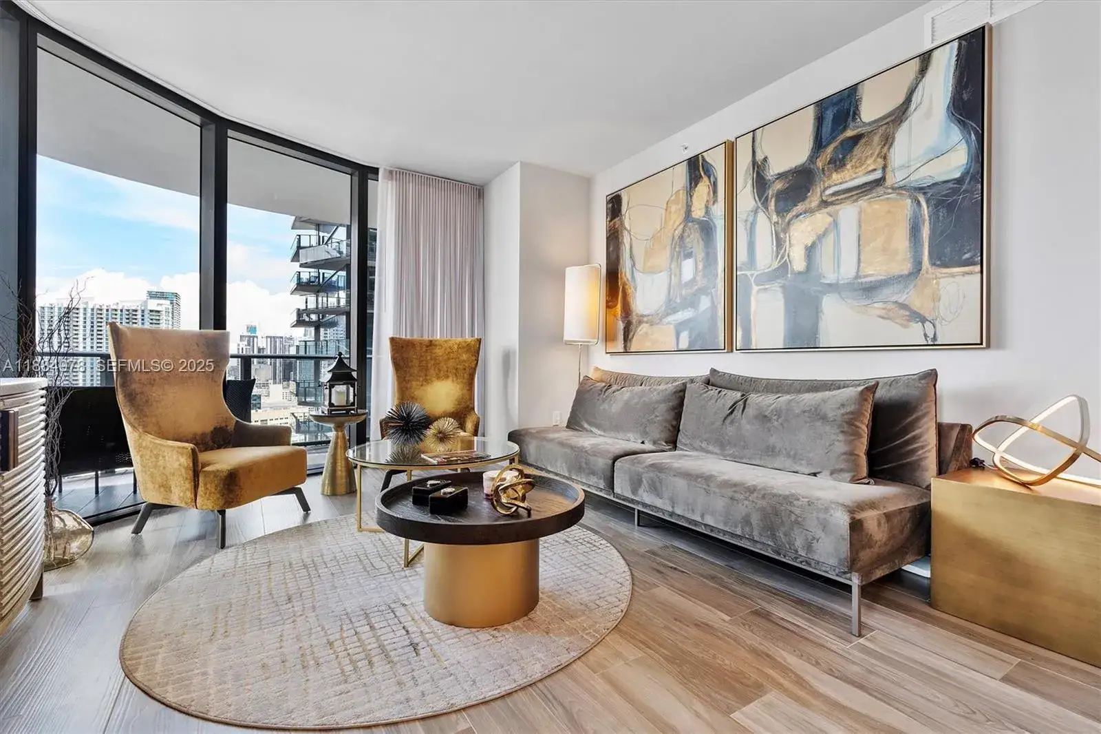 3 bedroom 3 bath Residential for sale at 801 S Miami Ave # 2509, Miami FL 33130