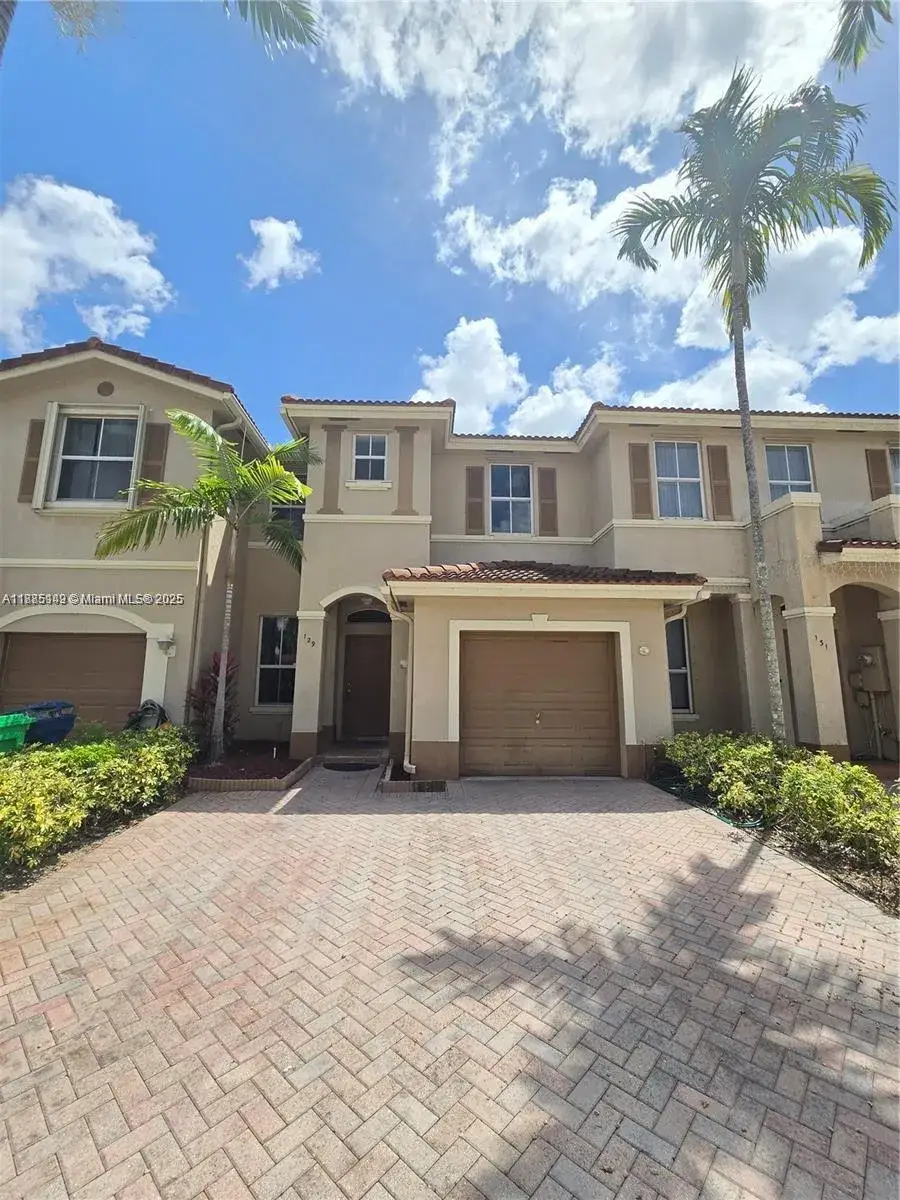 3 bedroom 2 bath Residential for sale at 129 Riverwalk Cir # 129, Sunrise FL 33326
