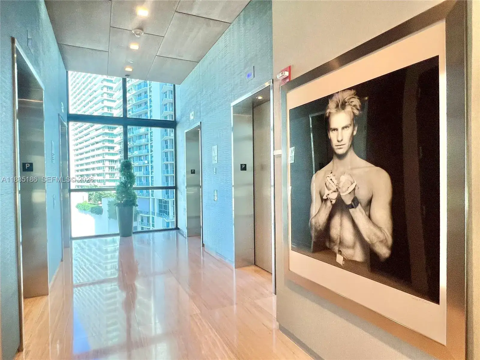 1 bedroom 1 bath Residential for sale at 1080 Brickell Ave # 2206, Miami FL 33131