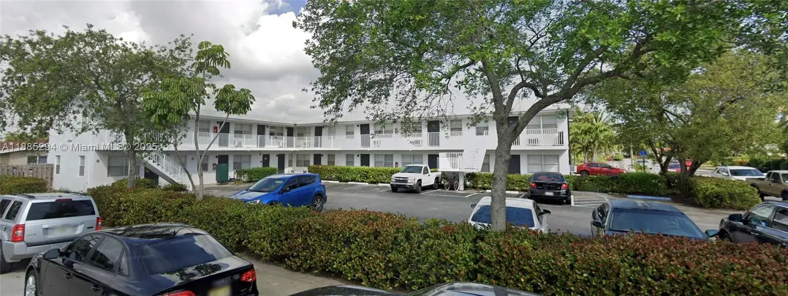 1 bedroom 1 bath Residential Lease for rent at 801 N H # 13, Lake Worth FL 33460