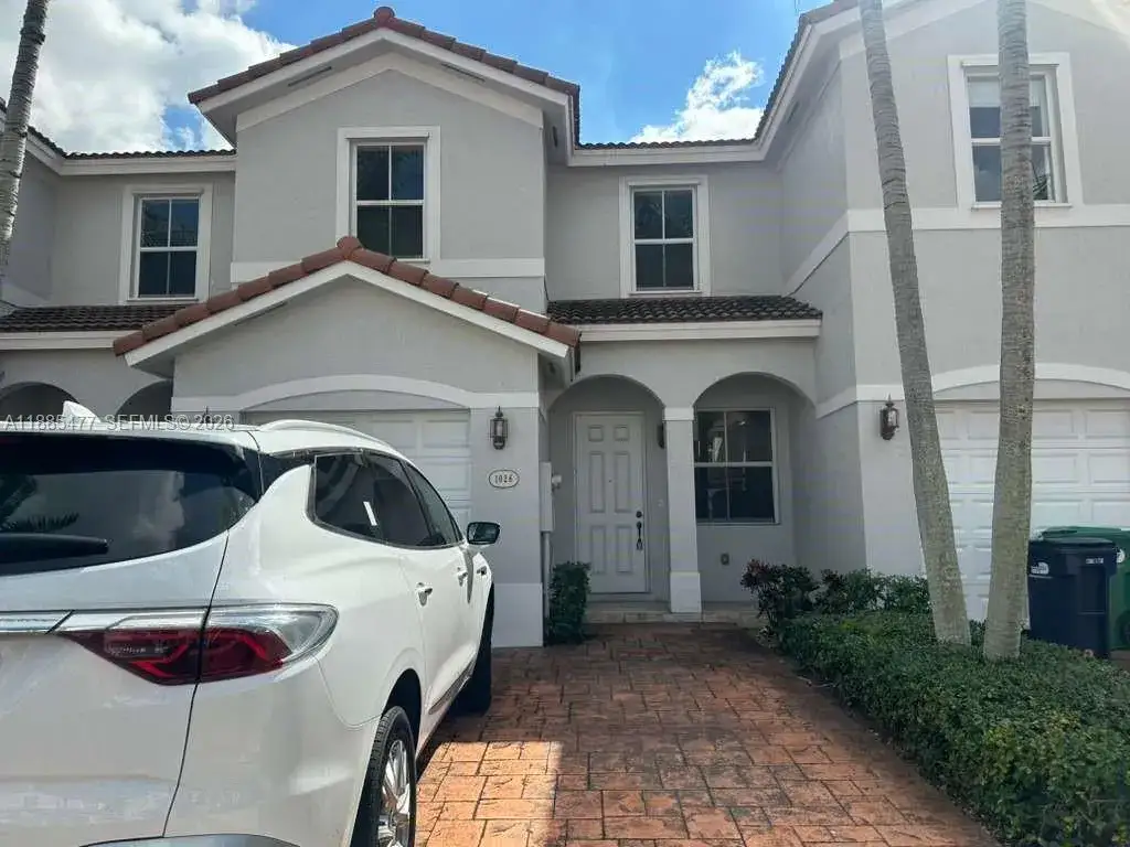 3 bedroom 2 bath Residential Lease for rent at 1026 NE 207th Ter # 1026, Miami FL 33179
