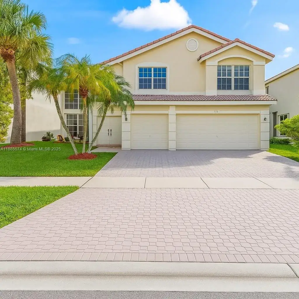 5 bedroom 3 bath Residential for sale at 3224 SW 175th Ave, Miramar FL 33029