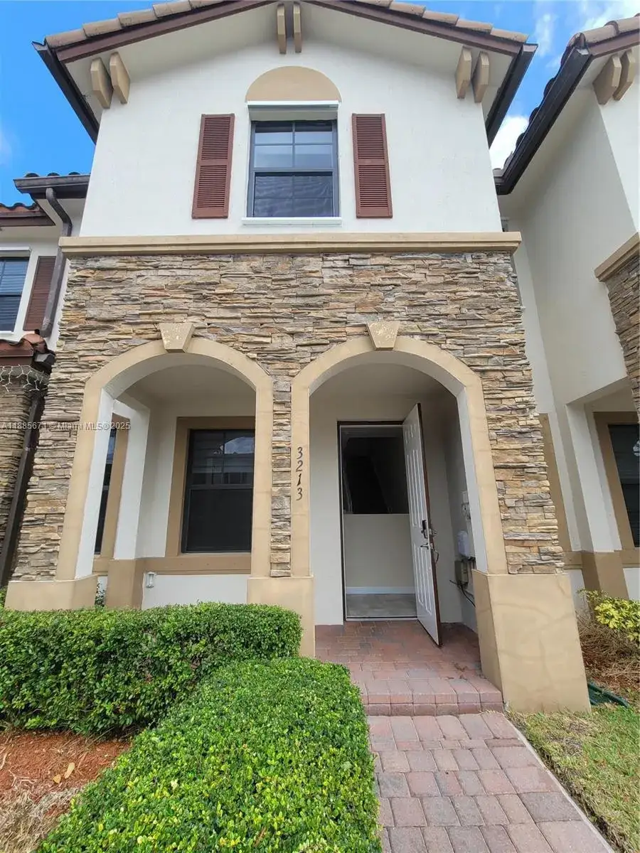 3 bedroom 2 bath Residential for sale at 3213 SE 5th Ct, Homestead FL 33033
