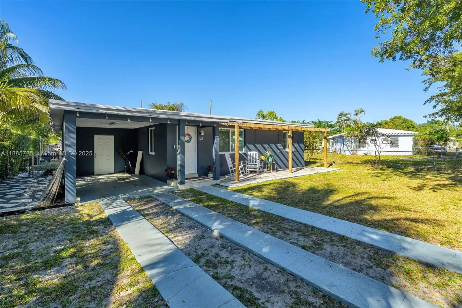 2 bedroom 1 bath Residential for sale at 125 NW 127th St, North Miami FL 33168