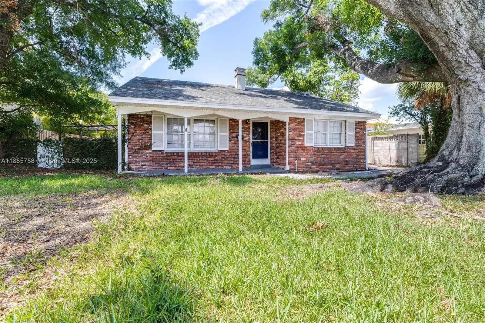 3 bedroom 2 bath Residential for sale at 100 HURON AVE, Tampa FL 33606