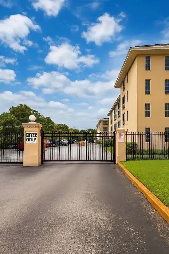 2 bedroom 2 bath Residential Lease for rent at 4848 NW 24th Ct # 203, Lauderdale Lakes FL 33313
