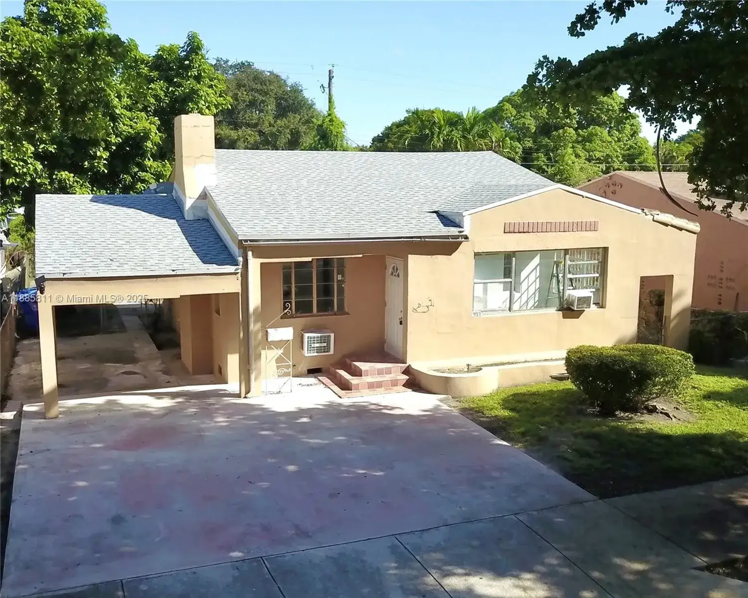 3 bedroom 1 bath Residential Lease for rent at 937 NW 46th St, Miami FL 33127
