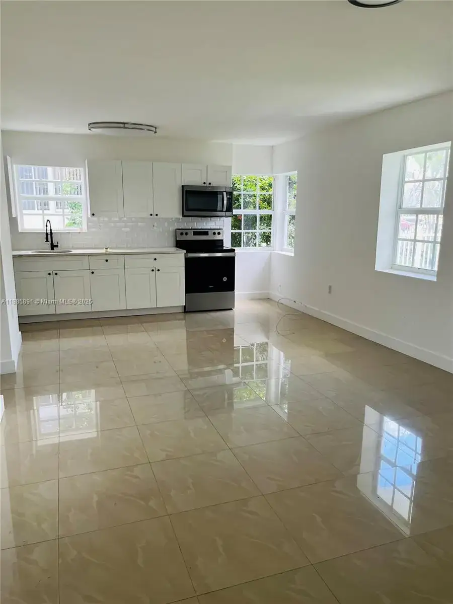 Residential Income for sale at 1935 Marseille Dr, Miami Beach FL 33141