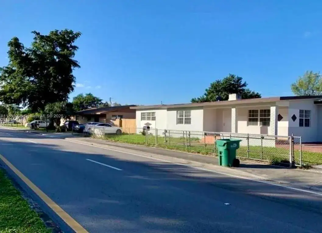 5 bedroom 2 bath Residential for sale at 16320 NW 37th Ave, Miami Gardens FL 33054