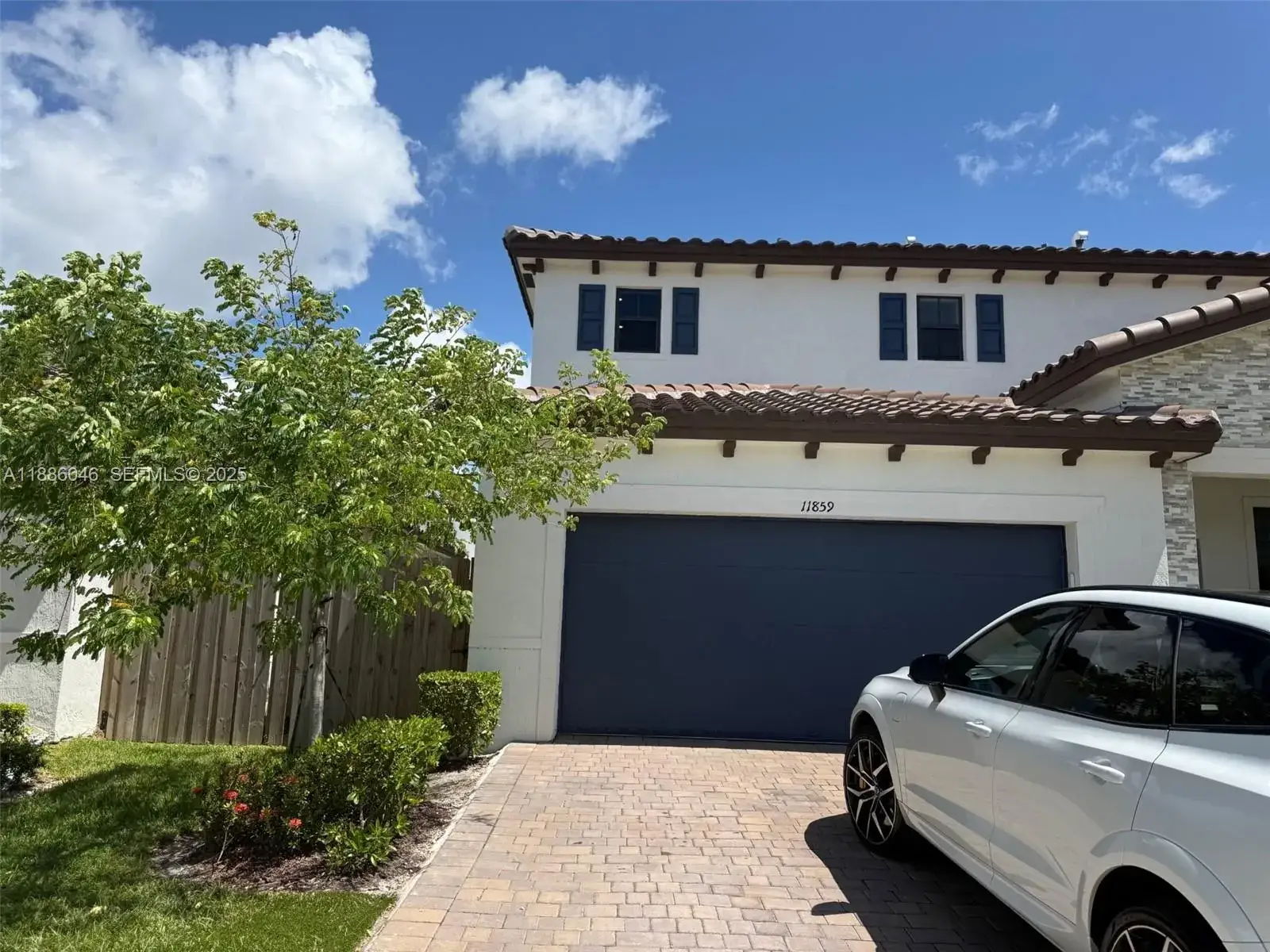 1 bedroom 1 bath Residential Lease for rent at 11859 SW 241st St, Homestead FL 33032