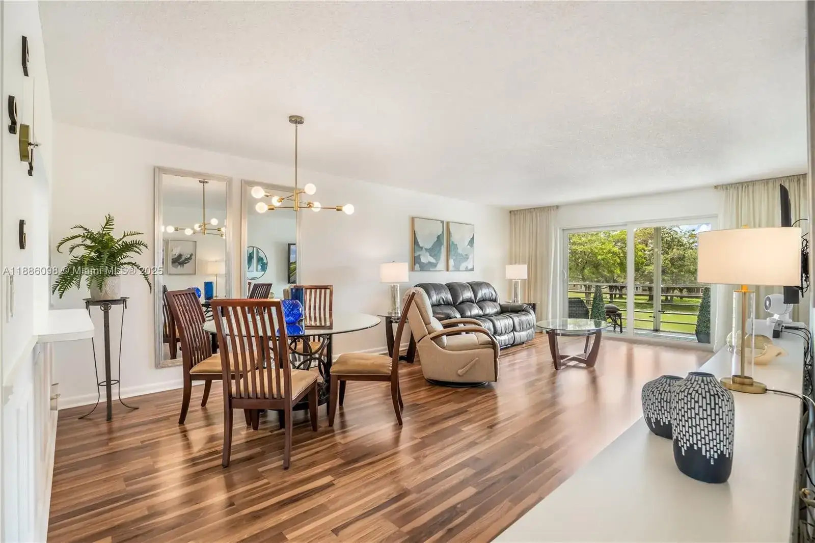 2 bedroom 2 bath Residential for sale at 9841 Sunrise Lakes Blvd # 307, Sunrise FL 33322