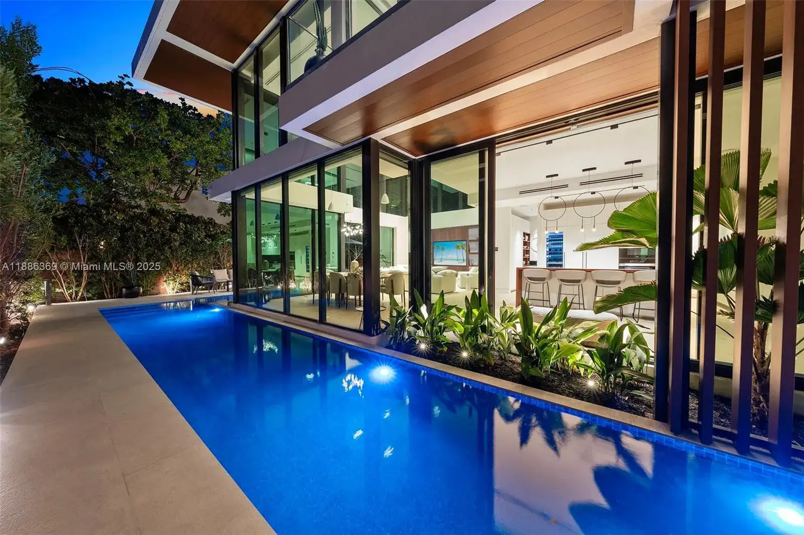 5 bedroom 6 bath Residential Lease for rent at 3306 NE 16th St, Fort Lauderdale FL 33304