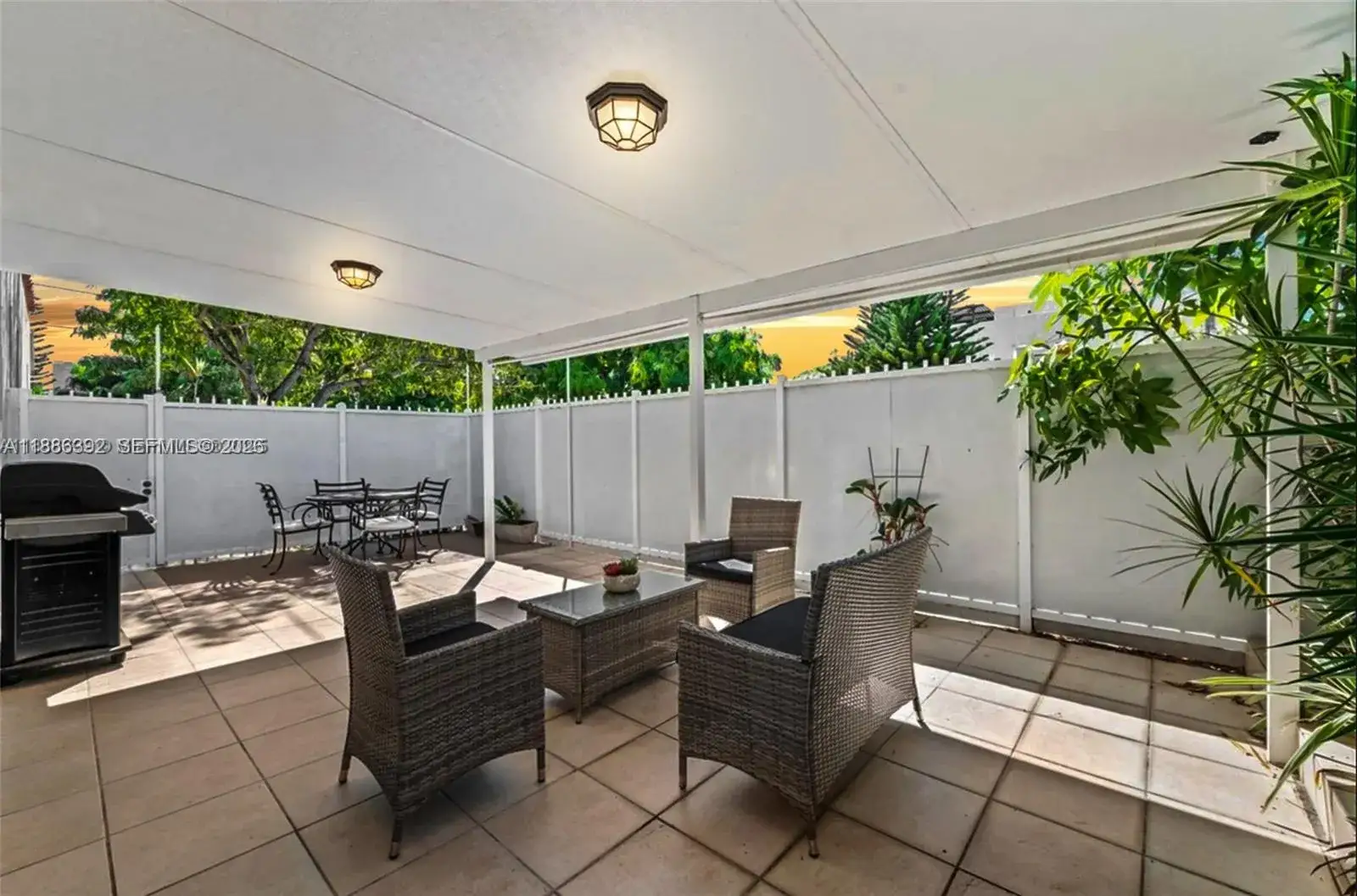 3 bedroom 2 bath Residential for sale at 944 SW 10th Ave, Miami FL 33130