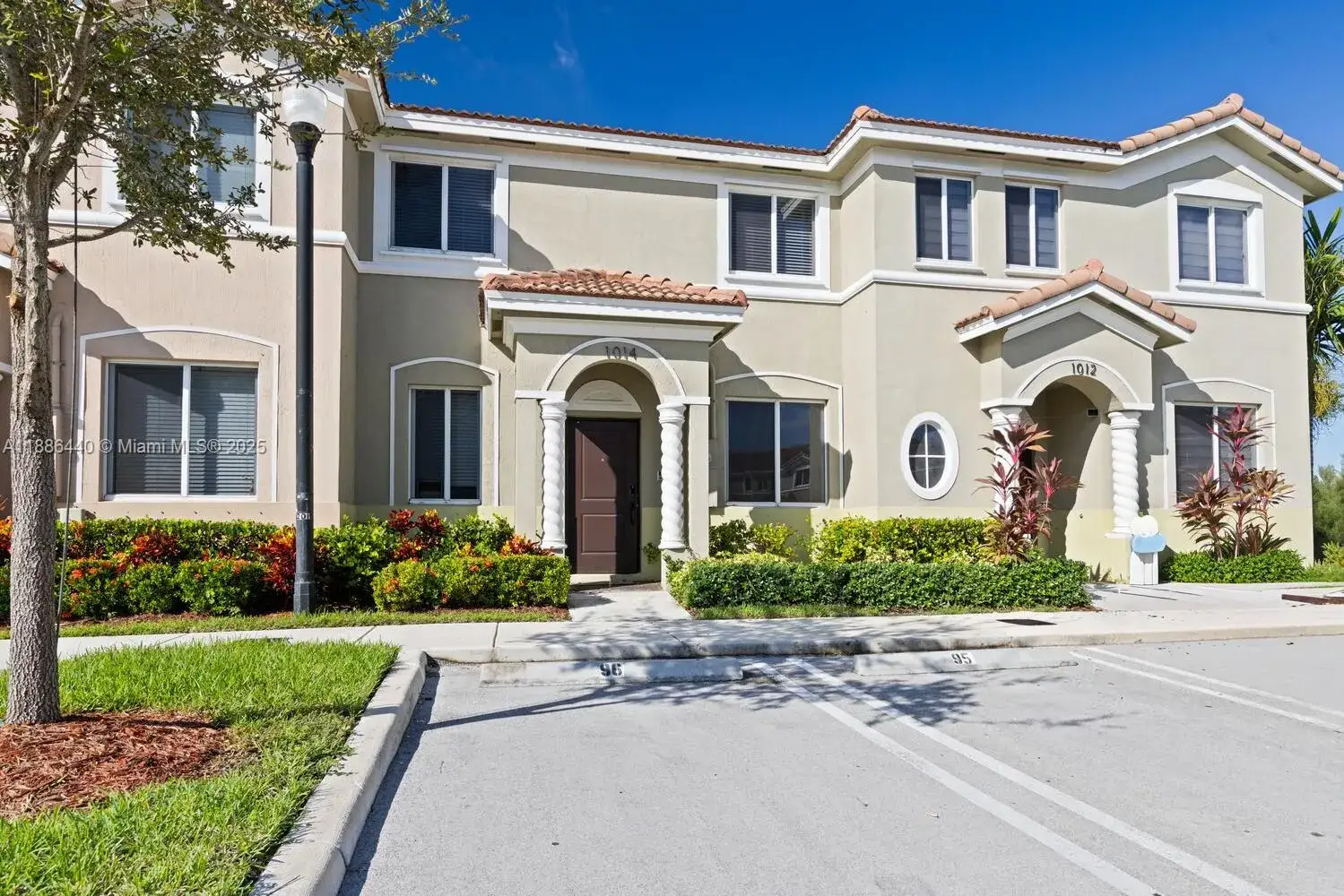 3 bedroom 2 bath Residential for sale at 1014 SE 23rd Ave, Homestead FL 33035
