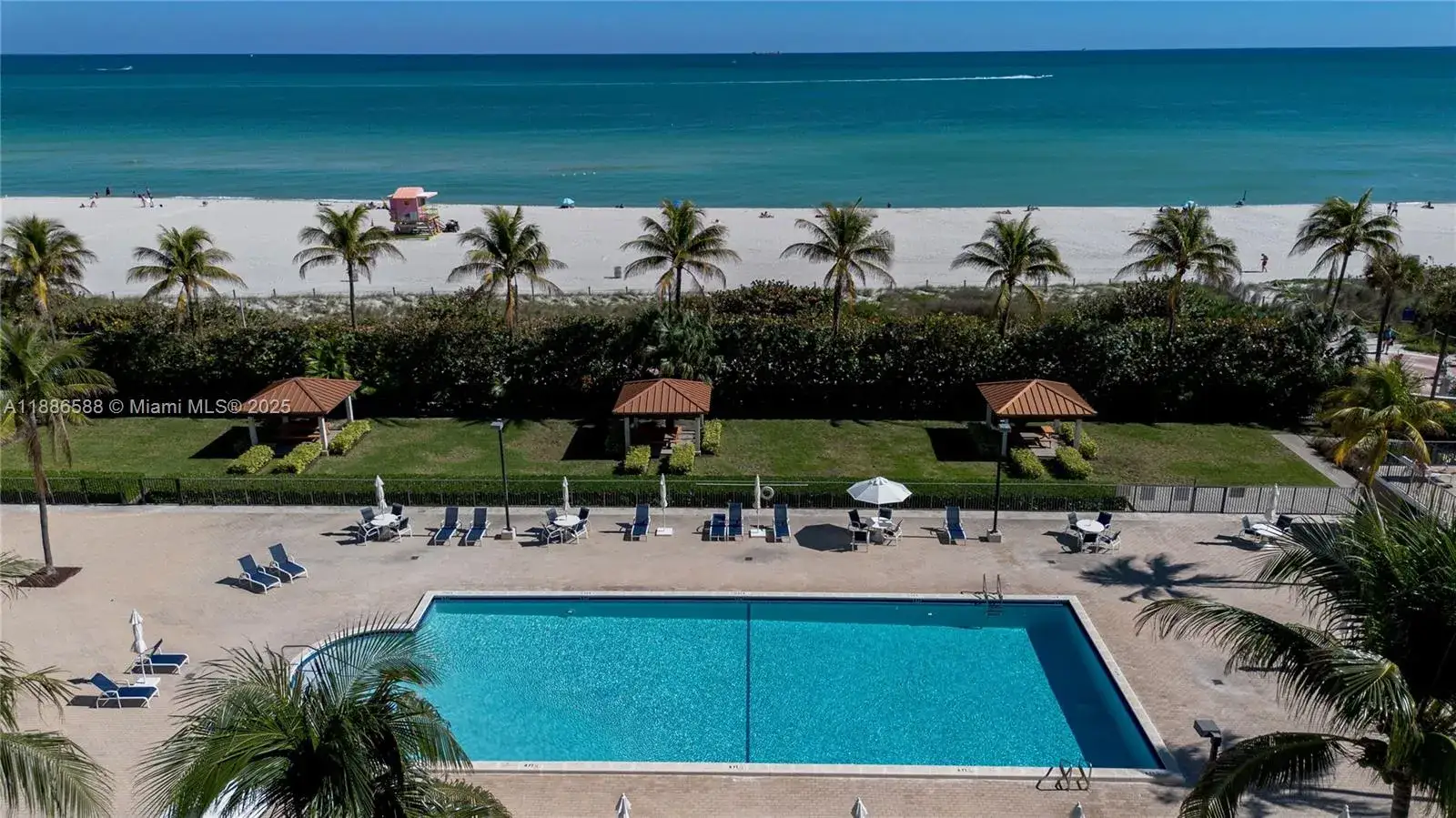 2 bedroom 2 bath Residential for sale at 2625 Collins Ave # 608, Miami Beach FL 33140