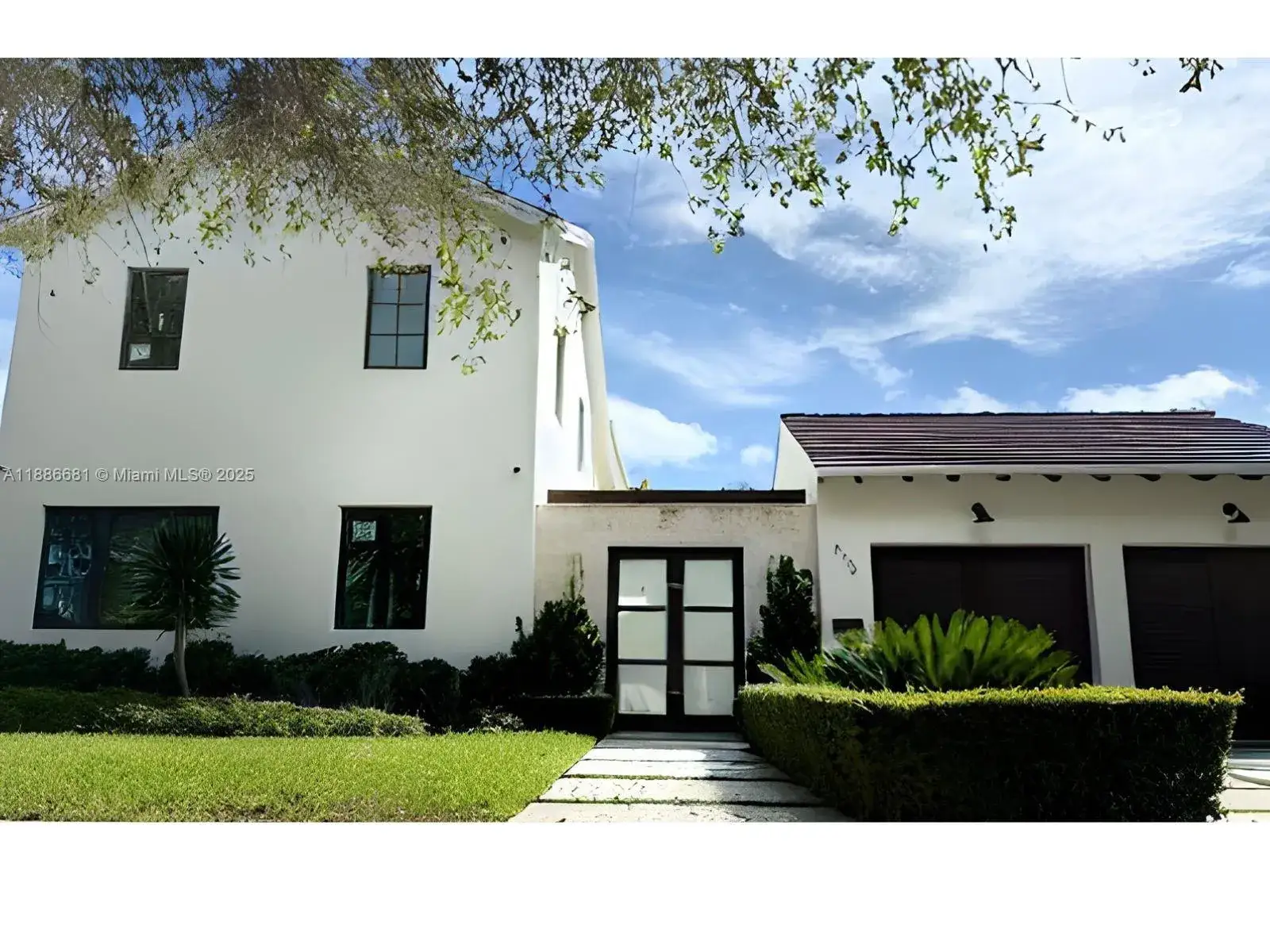 5 bedroom 4 bath Residential for sale at 638 Escobar Ave, Coral Gables FL 33134