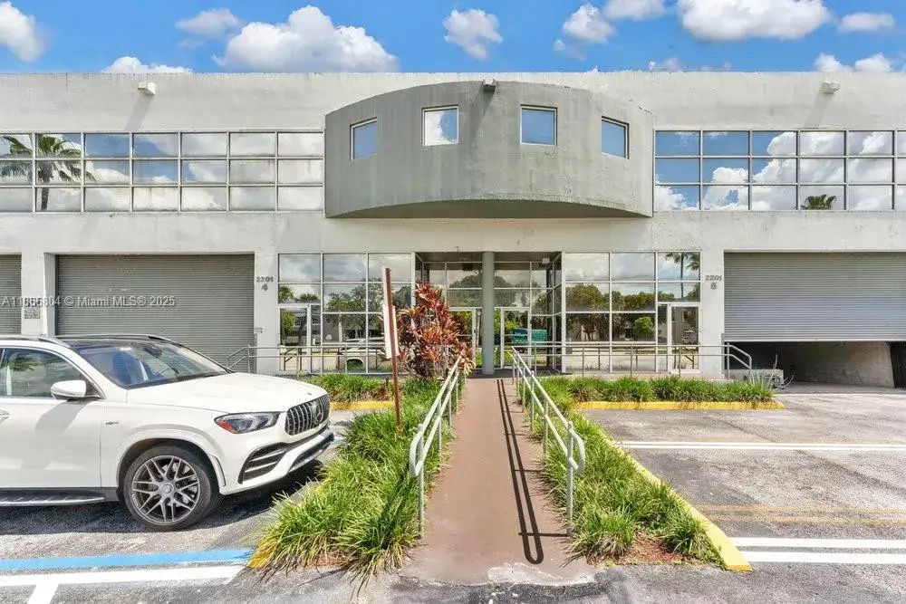 Commercial Sale for sale at 2201 NW 102nd Pl # 4A, Doral FL 33172