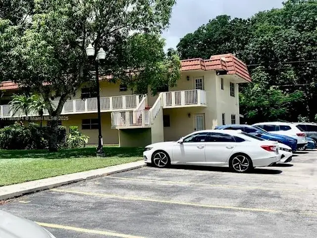 2 bedroom 2 bath Residential Lease for rent at 14901 SW 4th st # 9A, Pembroke Pines FL 33027