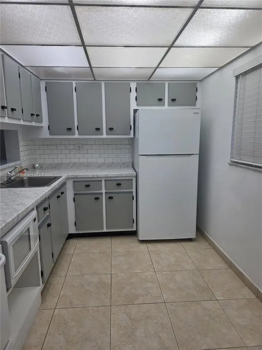 2 bedroom 2 bath Residential Lease for rent at 8420 SW 133rd Ave Rd # 101, Miami FL 33183