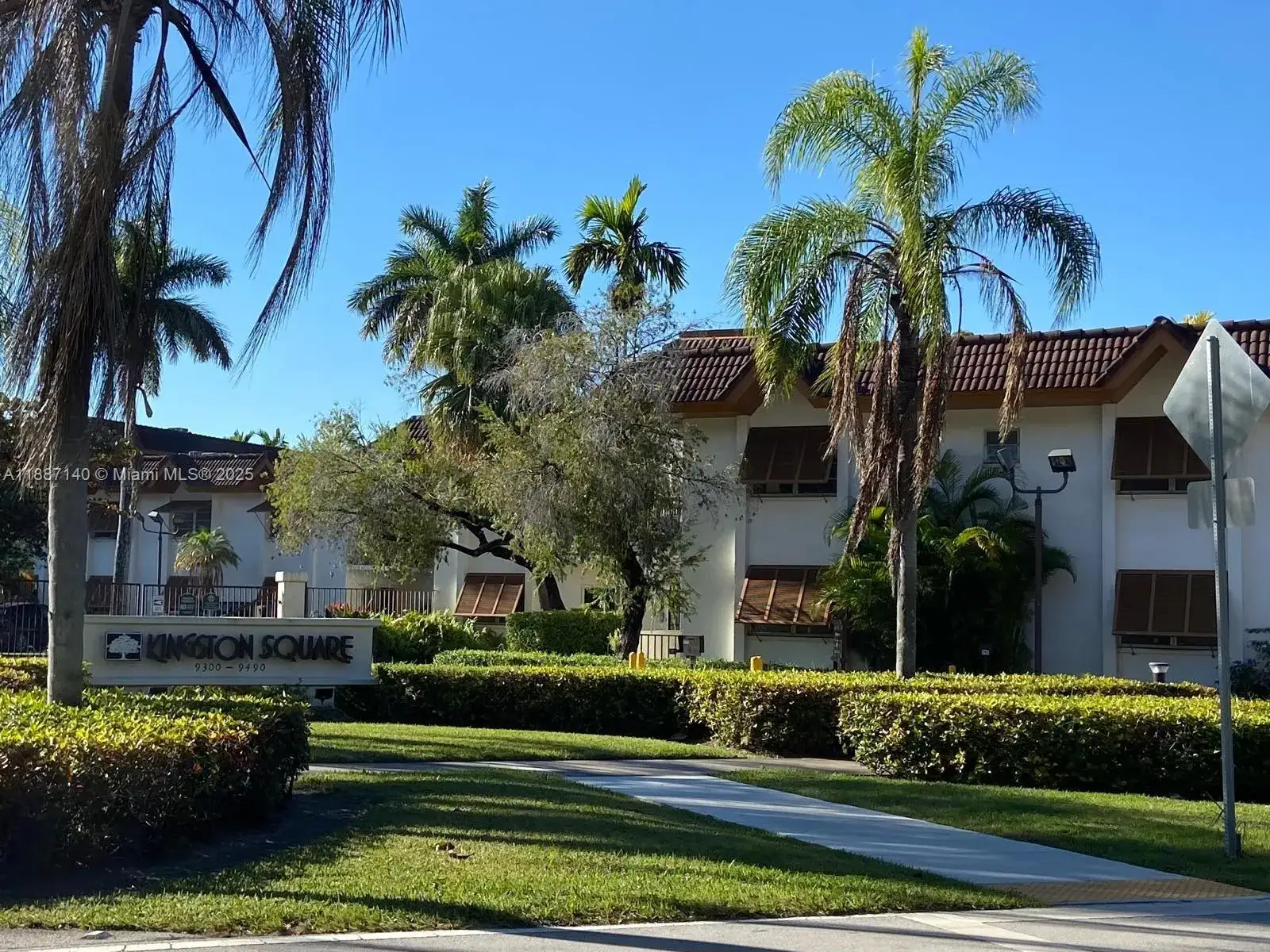 2 bedroom 2 bath Residential for sale at 9454 SW 77th Ave # S4, Miami FL 33156