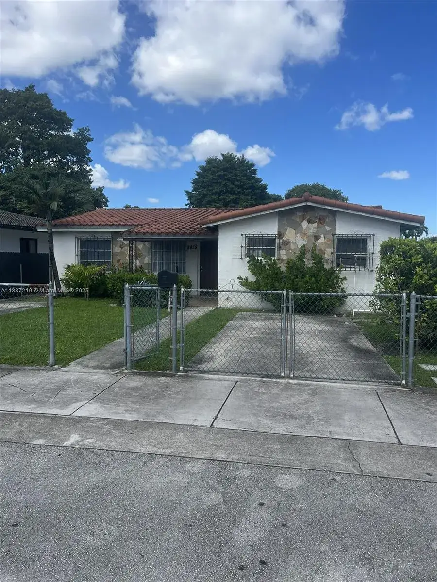2 bedroom 1 bath Residential Lease for rent at 8835 SW 27th St # 1, Miami FL 33165