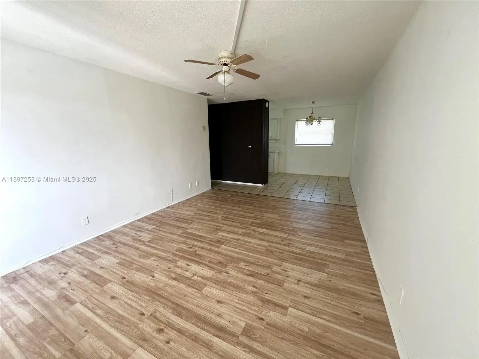 1 bedroom 1 bath Residential Lease for rent at 281 NE 40th St # 7, Oakland Park FL 33334