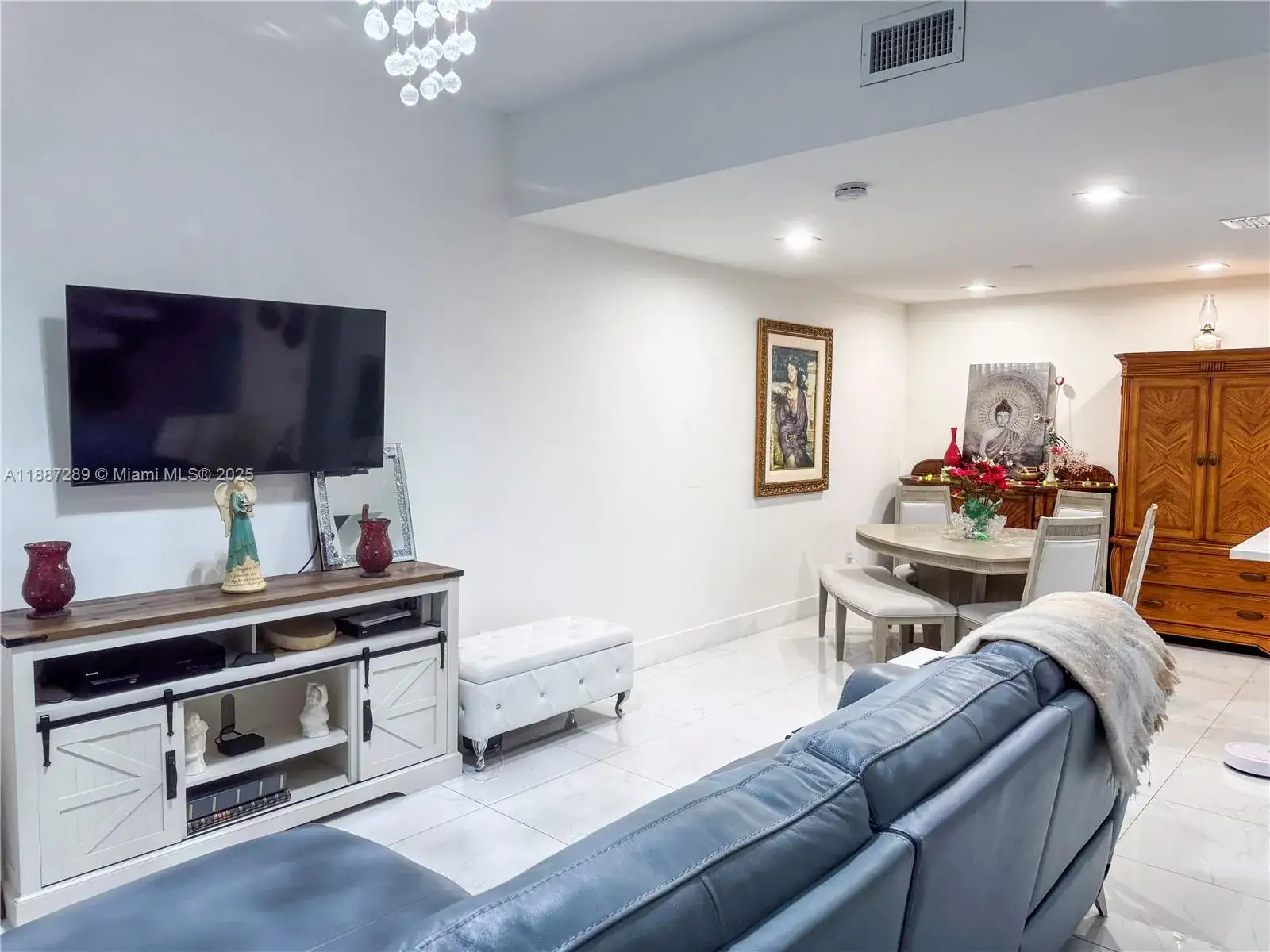 2 bedroom 1 bath Residential for sale at 10505 SW 153rd Ct # 2, Miami FL 33196