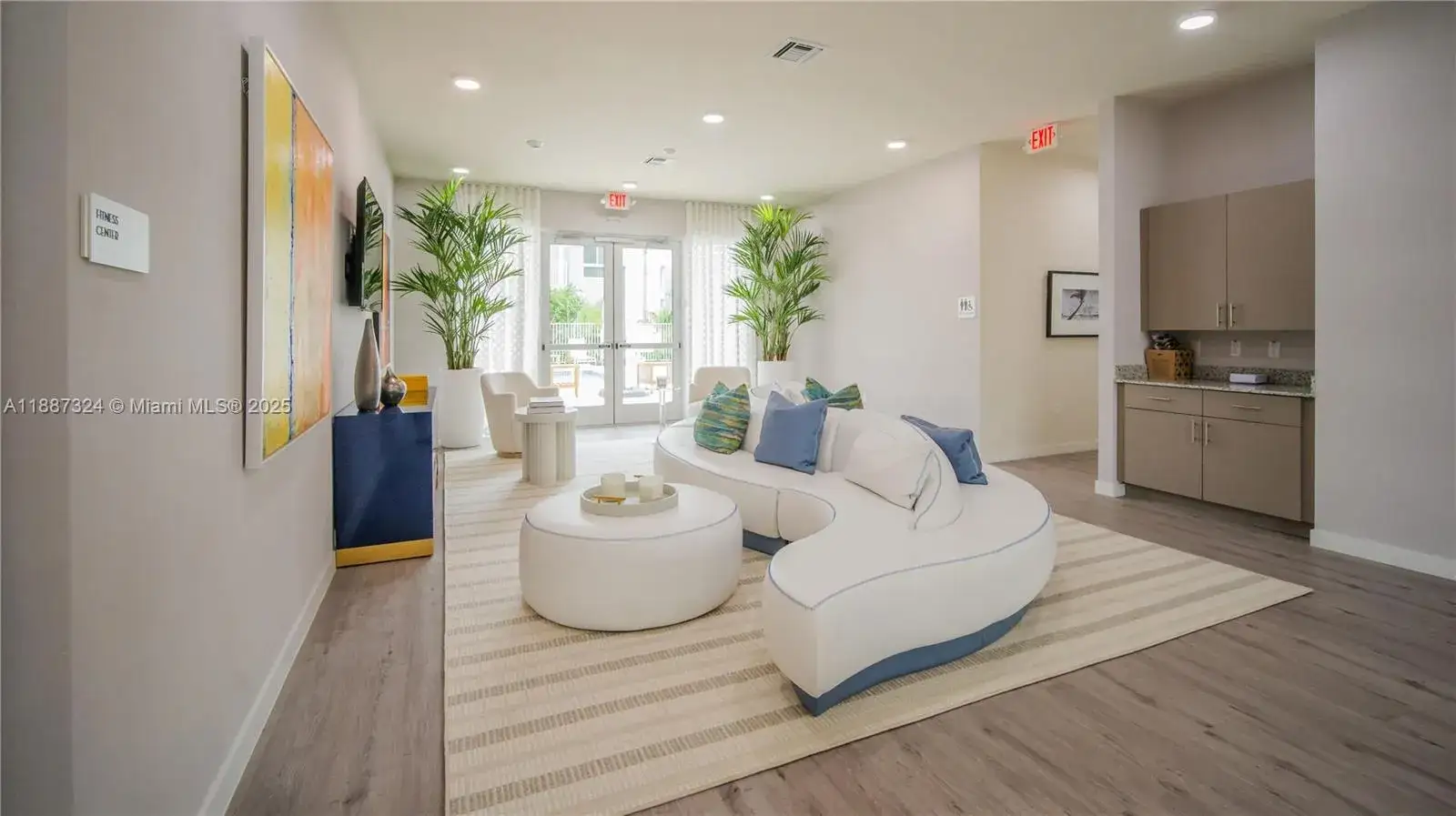 1 bedroom 1 bath Residential Lease for rent at 610 NE 2ND ST # 305, Dania Beach FL 33004