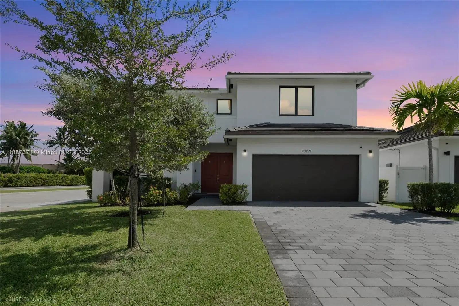4 bedroom 4 bath Residential for sale at 23241 SW 107th Ave, Miami FL 33032