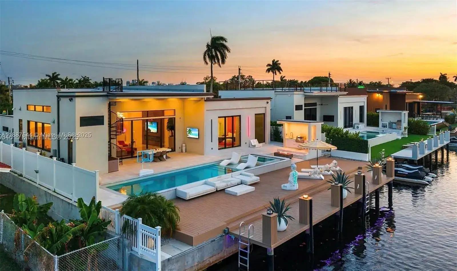 4 bedroom 5 bath Residential Lease for rent at 2225 NE 19th St, Fort Lauderdale FL 33305