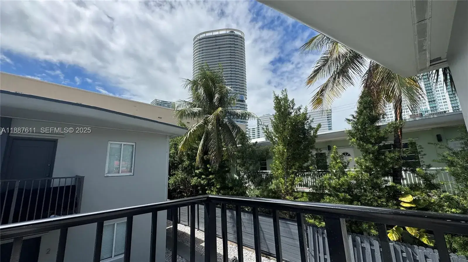 2 bedroom 2 bath Residential Lease for rent at 660 Lenox Ave # 4, Miami Beach FL 33139