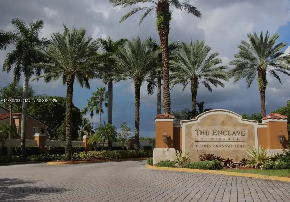 3 bedroom 2 bath Residential Lease for rent at 2051 Renaissance Blvd # 305, Miramar FL 33025