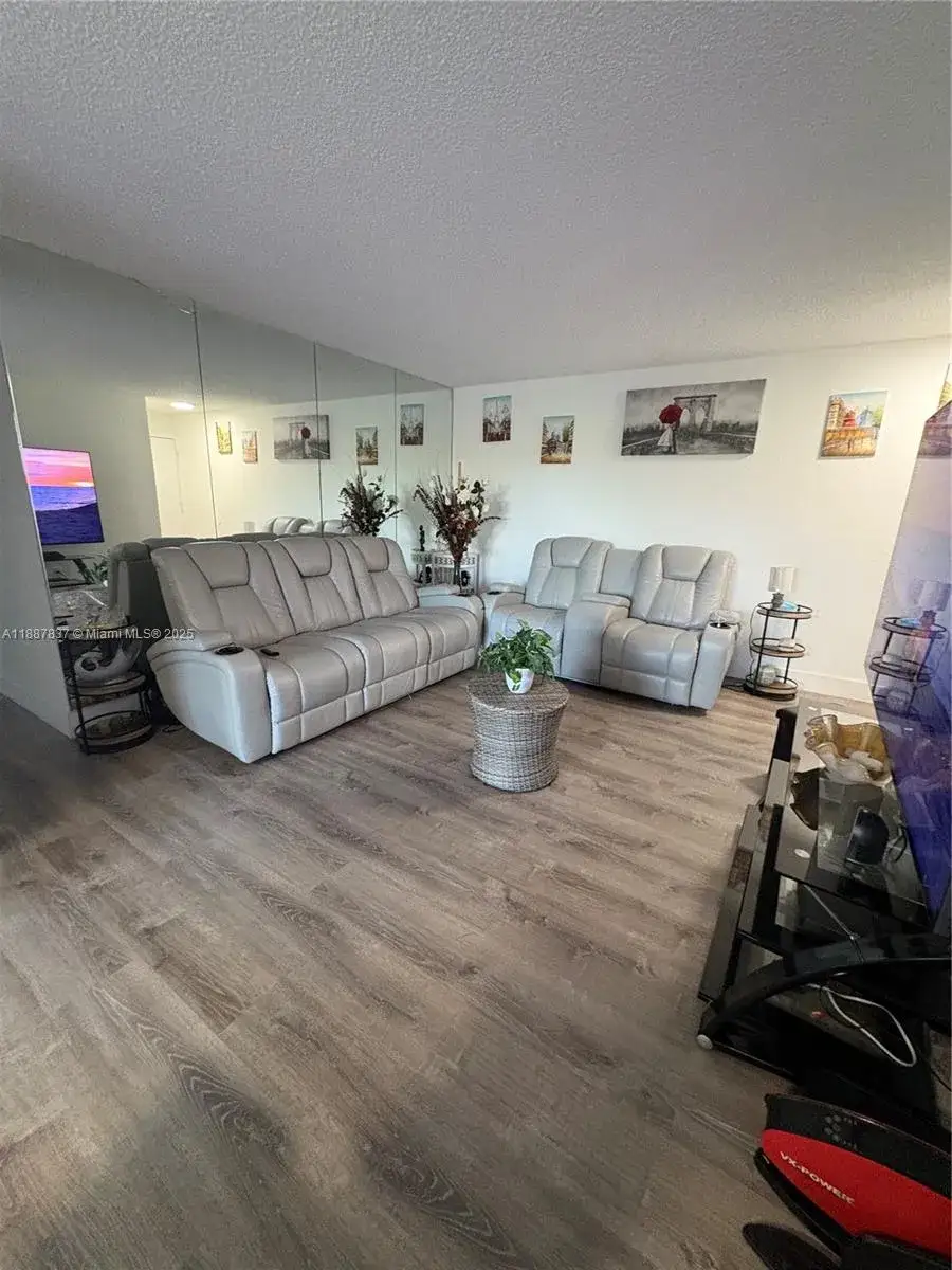 2 bedroom 2 bath Residential for sale at 30 E 39th St # 325, Hialeah FL 33013
