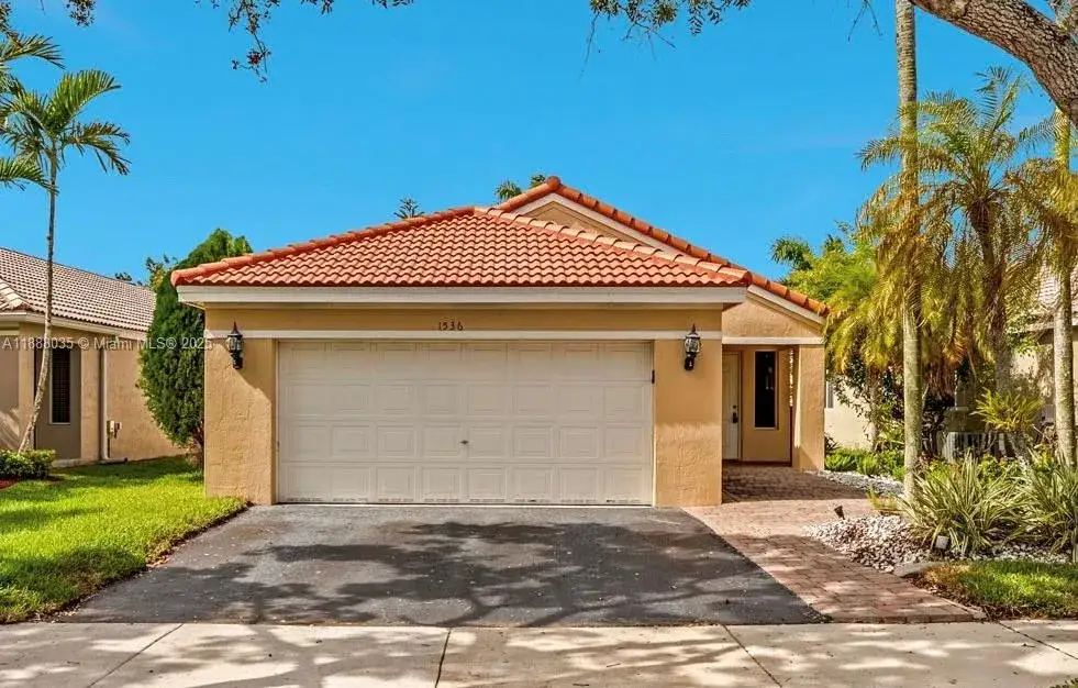 3 bedroom 2 bath Residential for sale at 1536 Salerno Cir, Weston FL 33327