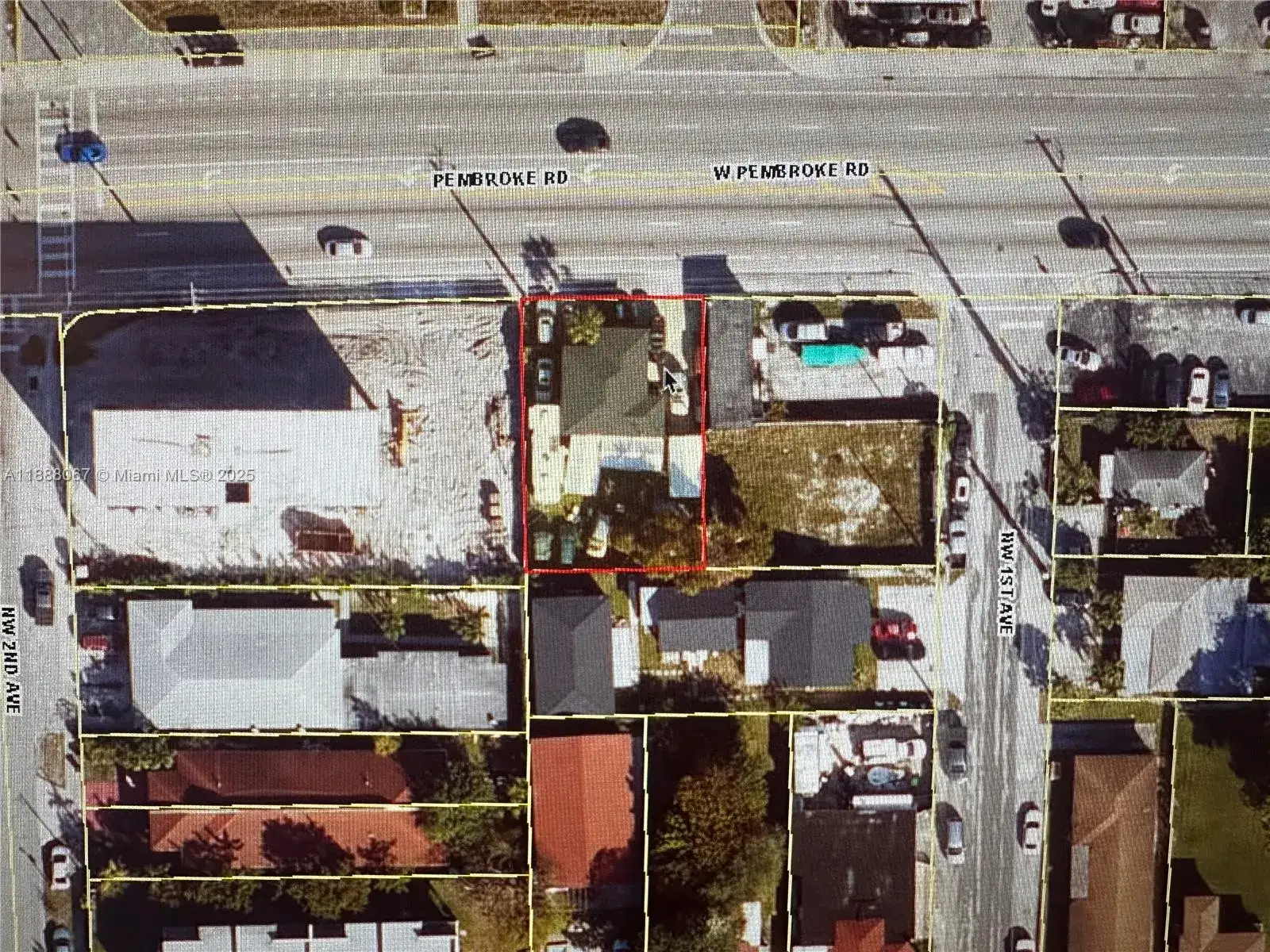 Commercial Sale for sale at 107 W Pembroke Rd, Hallandale Beach FL 33009