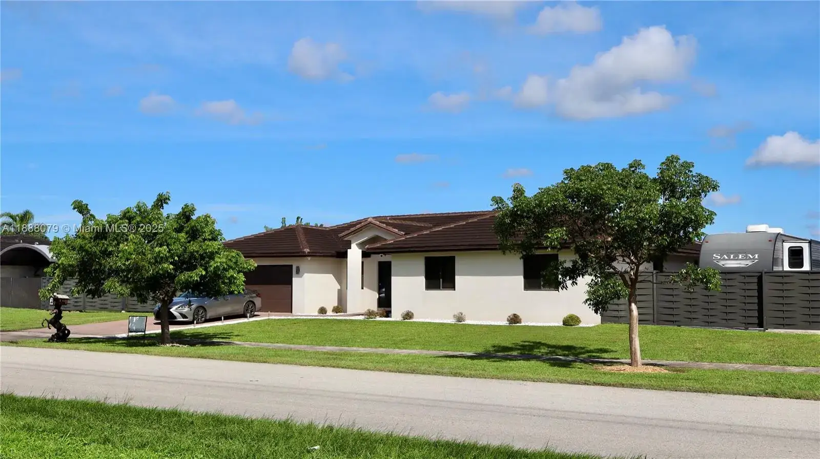 5 bedroom 3 bath Residential for sale at 20461 SW 320th St, Homestead FL 33030
