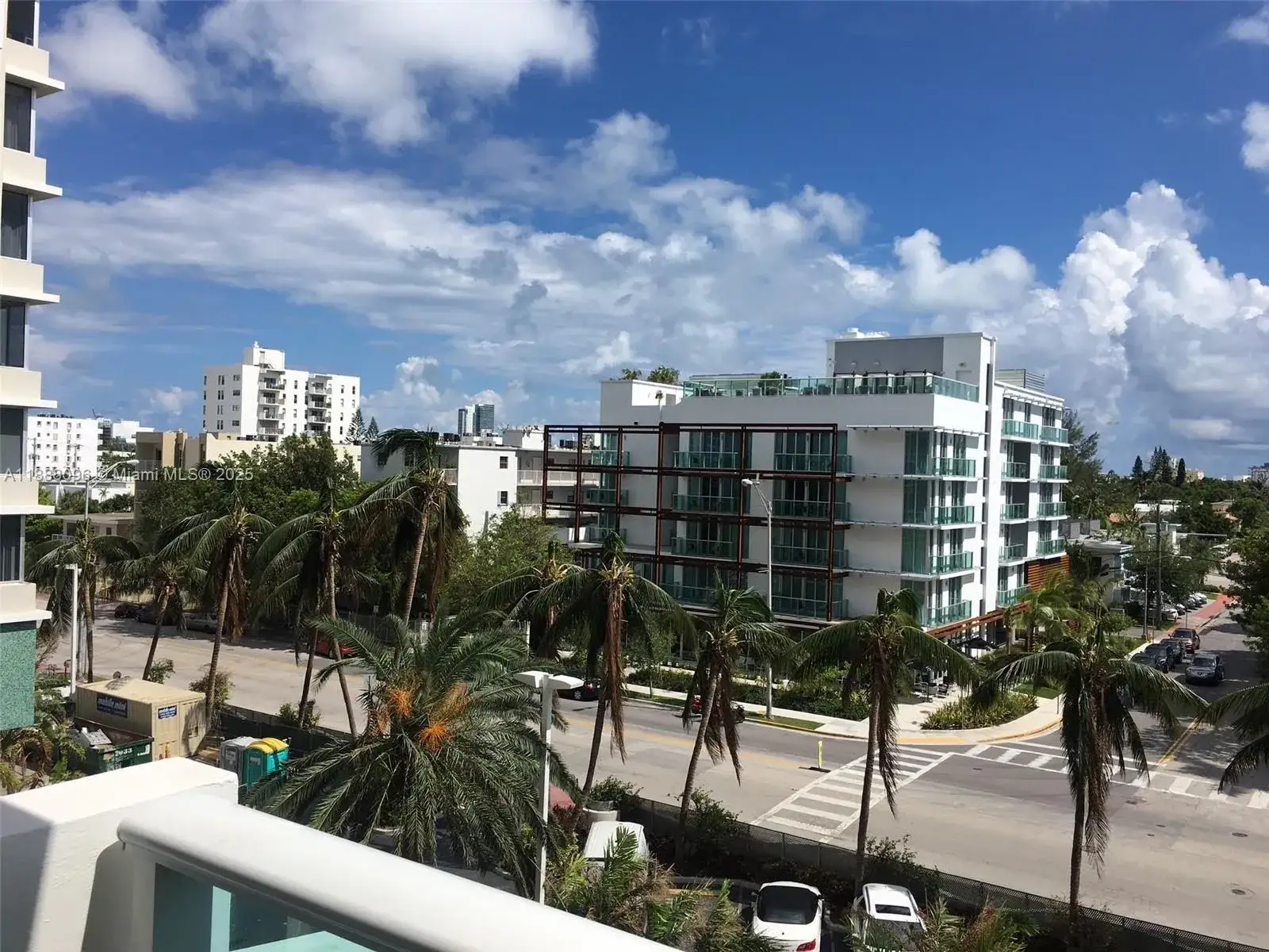 1 bedroom 1 bath Residential Lease for rent at 1200 West Ave # 408, Miami Beach FL 33139