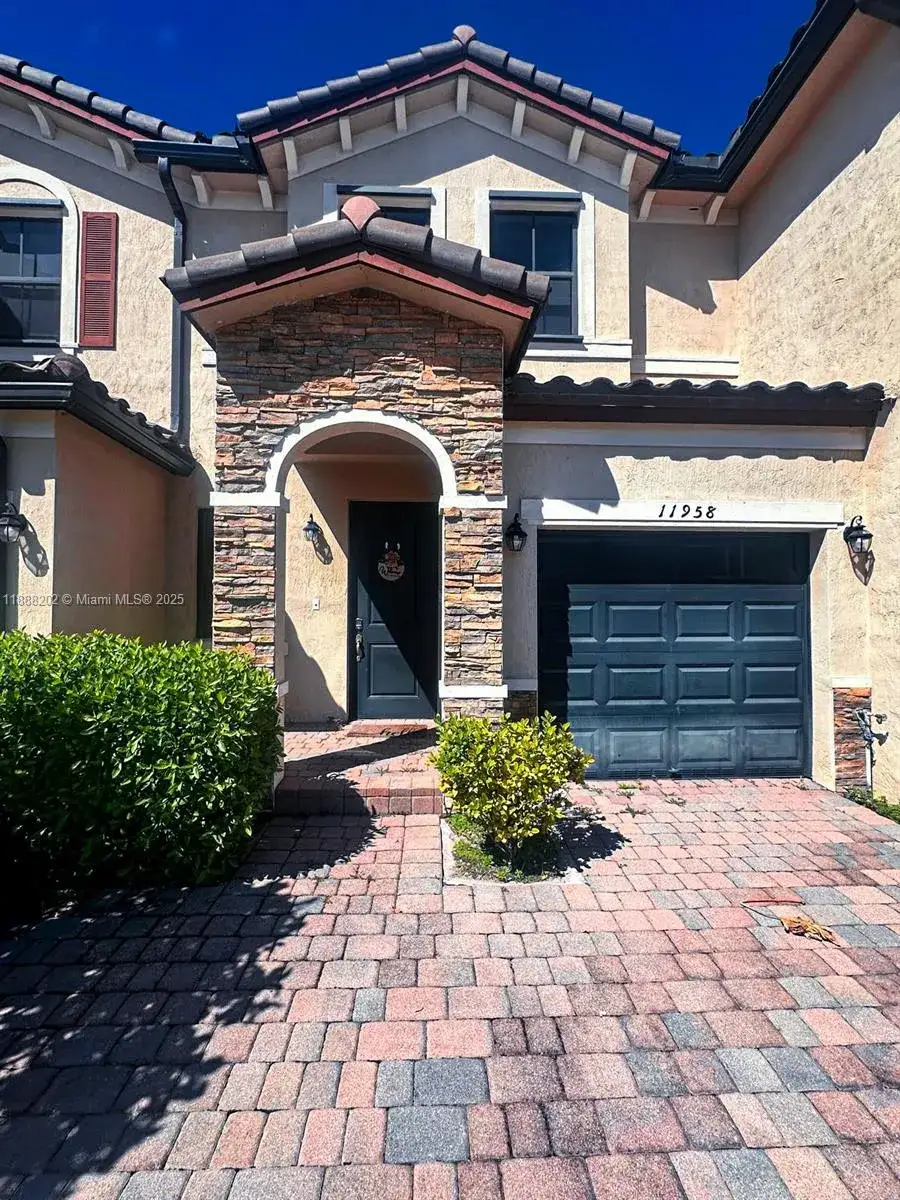 3 bedroom 2 bath Residential Lease for rent at 11958 SW 151st Ave # 11958, Miami FL 33196