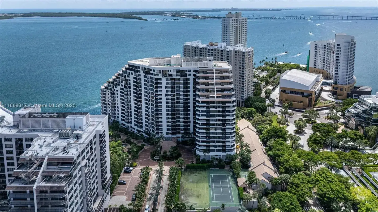 2 bedroom 2 bath Residential for sale at 520 Brickell Key Dr # A710, Miami FL 33131