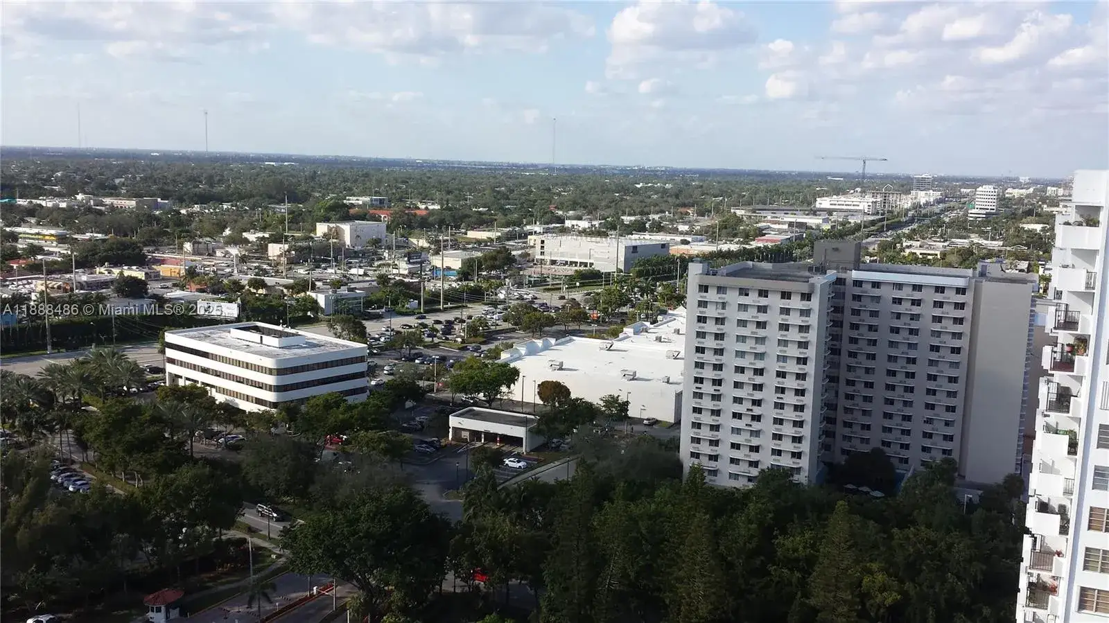 3 bedroom 3 bath Residential for sale at 2750 NE 183rd St # 2305, Aventura FL 33160