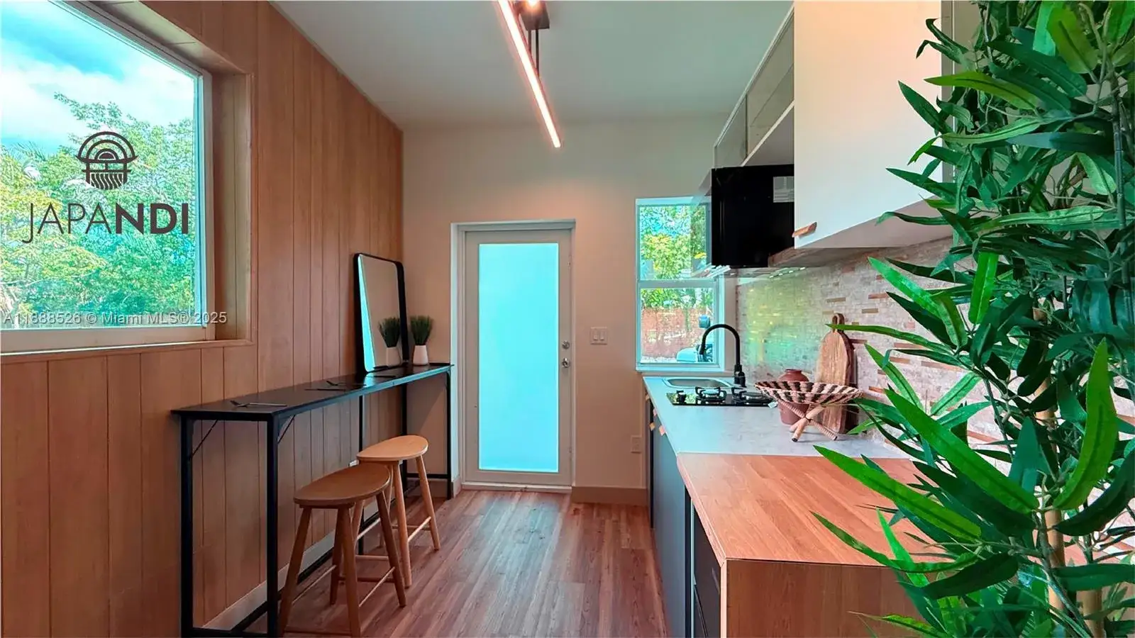 1 bedroom 1 bath Residential Lease for rent at 499 NE 112th St, Miami FL 33161