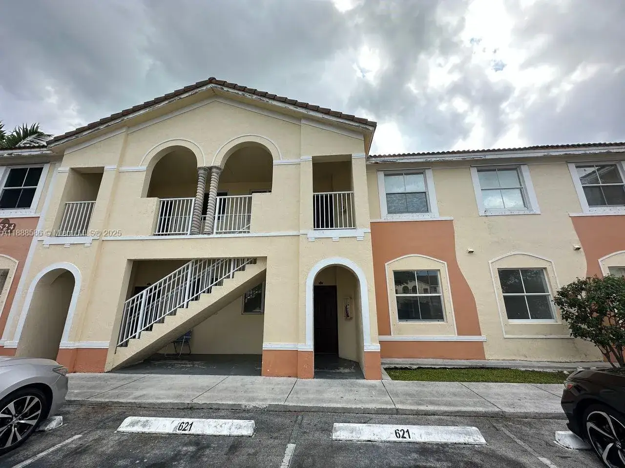 3 bedroom 2 bath Residential for sale at 2524 SE 16th Rd # 102, Homestead FL 33035