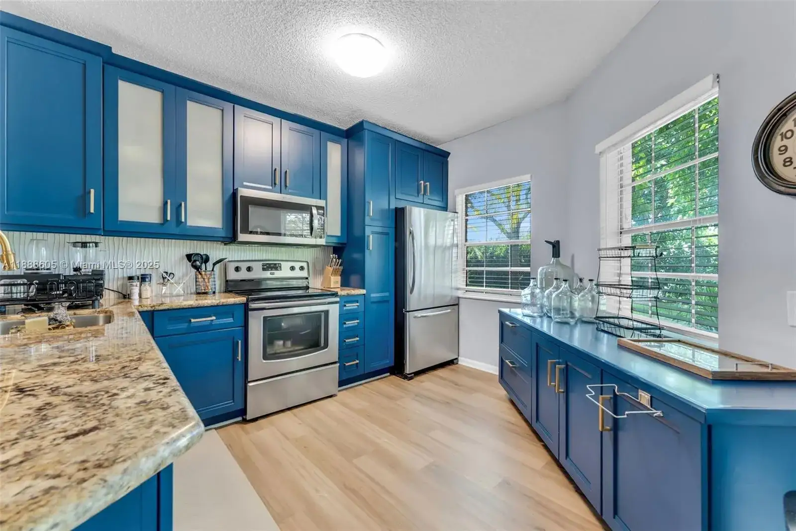 2 bedroom 2 bath Residential for sale at 6534 Via Regina, Boca Raton FL 33433