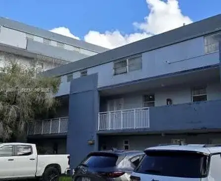1 bedroom 1 bath Residential for sale at 9375 Fontainebleau Blvd # L219, Miami FL 33172