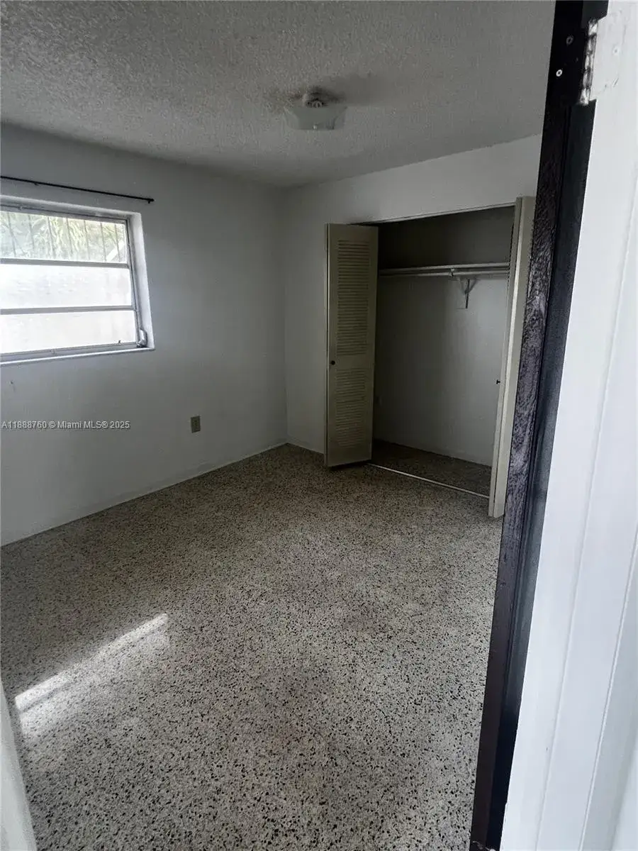 2 bedroom 1 bath Residential Lease for rent at 619 SW 11th Ave # 2, Miami FL 33130
