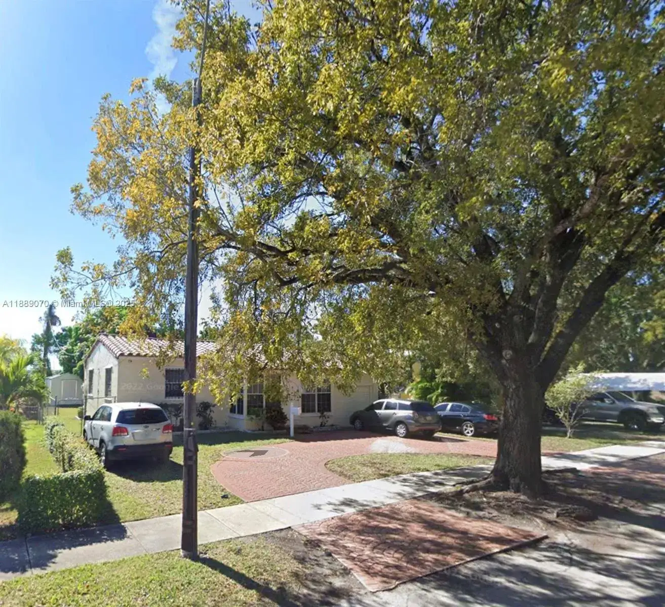 2 bedroom 1 bath Residential for sale at 1852 Fletcher St, Hollywood FL 33020