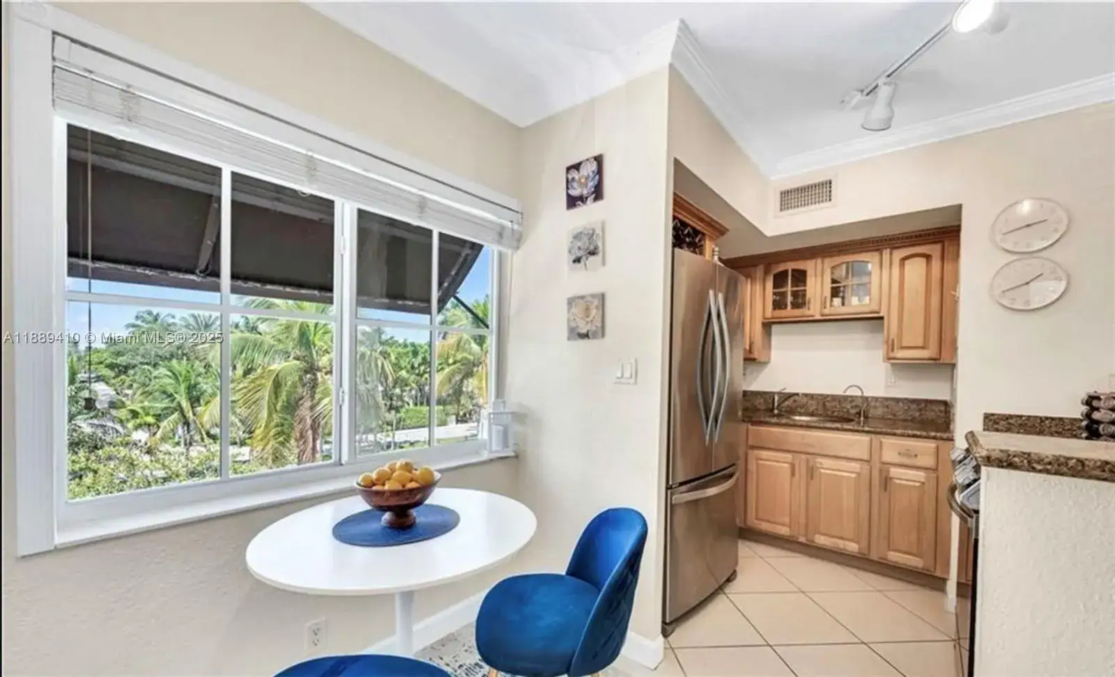 1 bedroom 1 bath Residential Lease for rent at 924 SE 2nd St # 19, Fort Lauderdale FL 33301