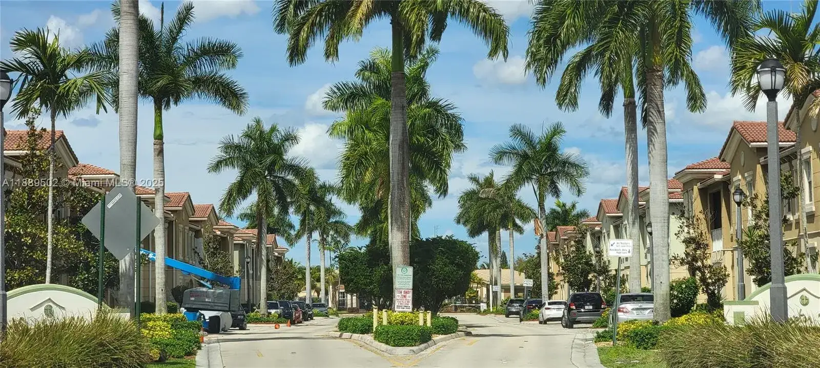 3 bedroom 2 bath Residential Lease for rent at 5923 Manchester Way, Tamarac FL 33321